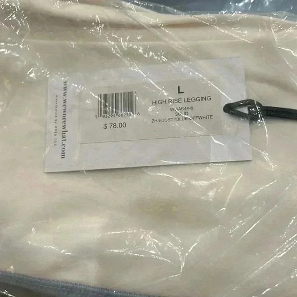 WEWOREWHAT HI RISE LEGGING - Picture 4 of 4